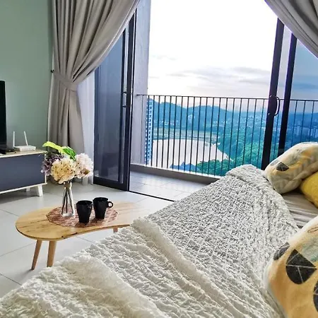 Astetica Pool & Lake View High Floor 100Mbps Wifi Netflix Seri Kembangan Exterior photo