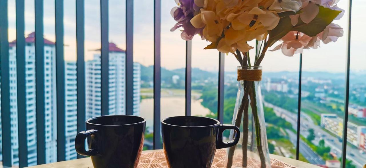 Astetica Pool & View High Floor 100mbps Wifi Netflix Apartment
